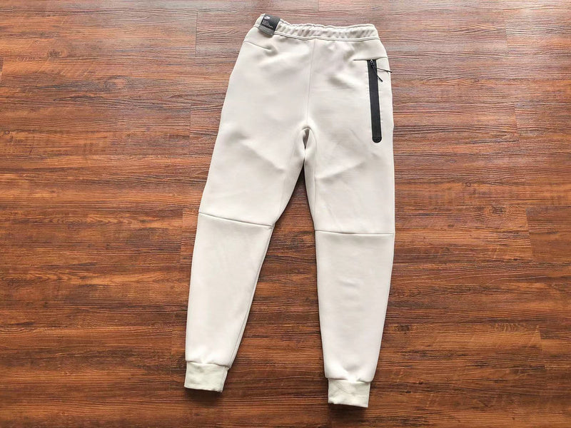 NIKE TECH FLEECE PANTS x CREAMY WHITE My Store