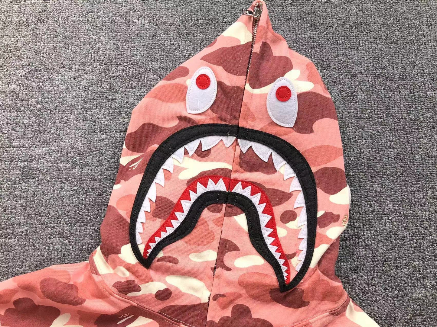BAPE X BARBIE DOT CAMO SHARK FULL ZIP HOODIE PINK Status Shipping