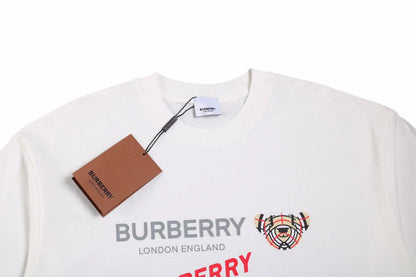 Burberry London England T-Shirt - White Status Shipping