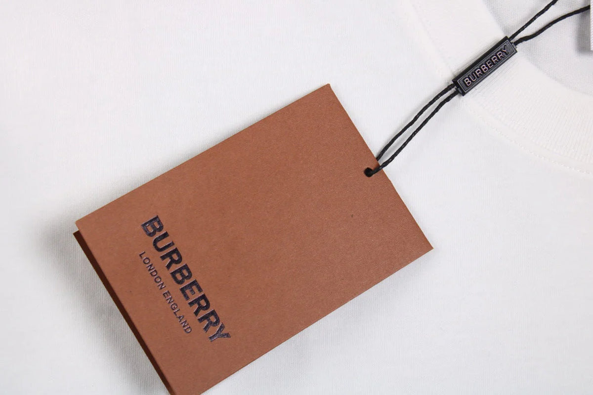 Burberry London England T-Shirt - White Status Shipping