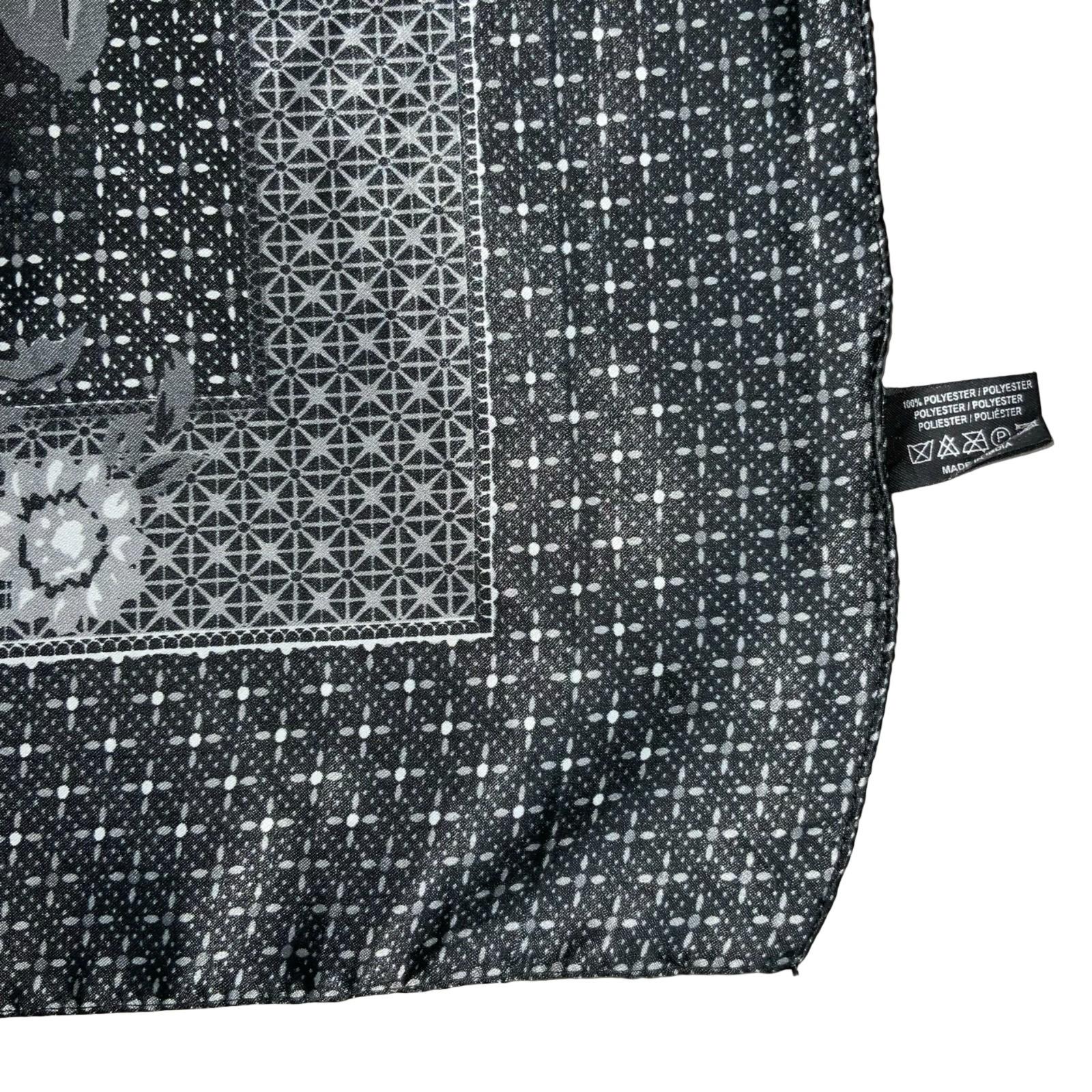 VTG BLACK GREY WHITE FLORAL PATTERNED ELEGANT SQUARE SCARF Vintage Superstore
