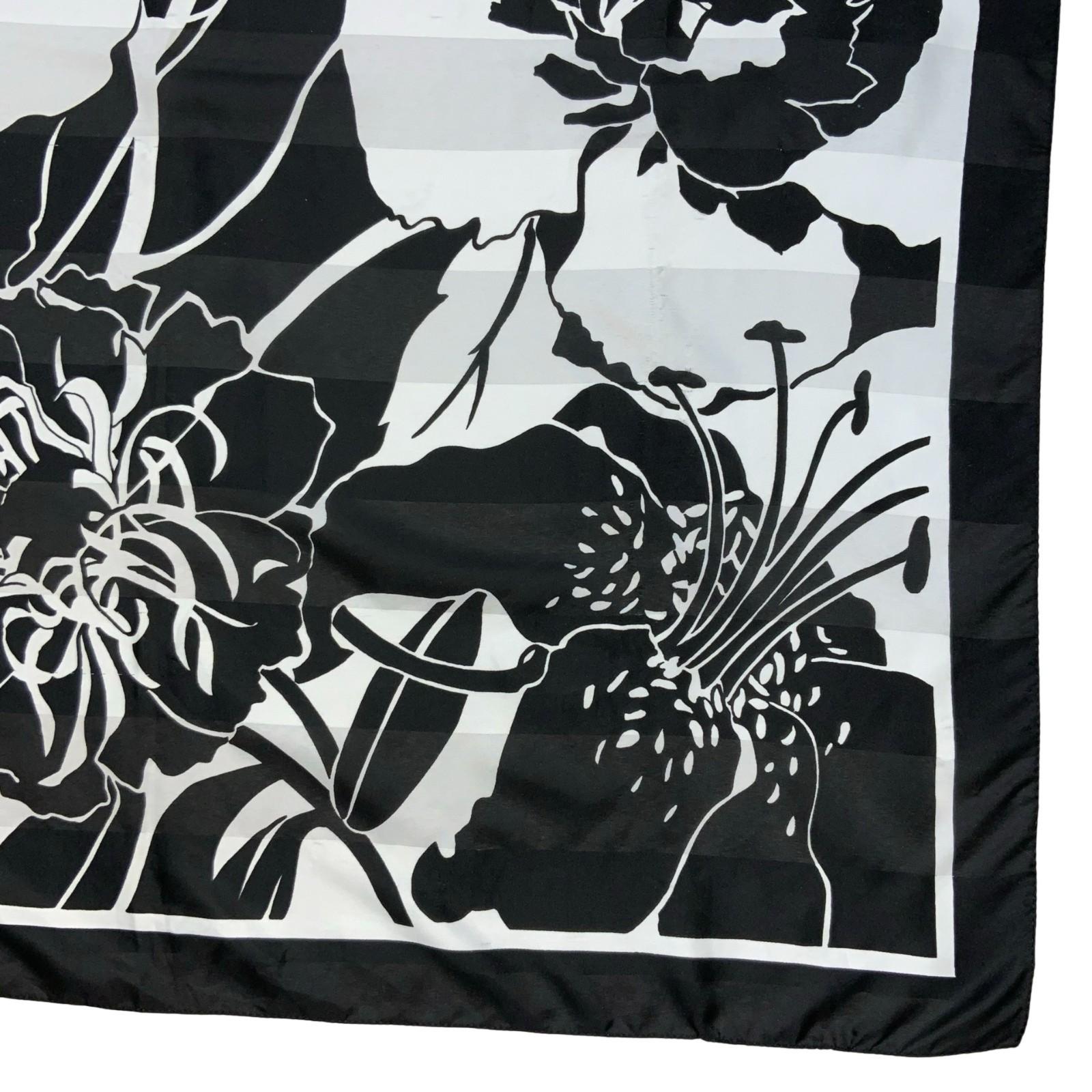 VTG BLACK WHITE TROPICAL FLORAL FLOWER SQUARE SCARF Vintage Superstore