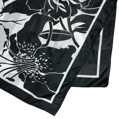 VTG BLACK WHITE TROPICAL FLORAL FLOWER SQUARE SCARF Vintage Superstore