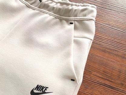 NIKE TECH FLEECE PANTS x CREAMY WHITE My Store