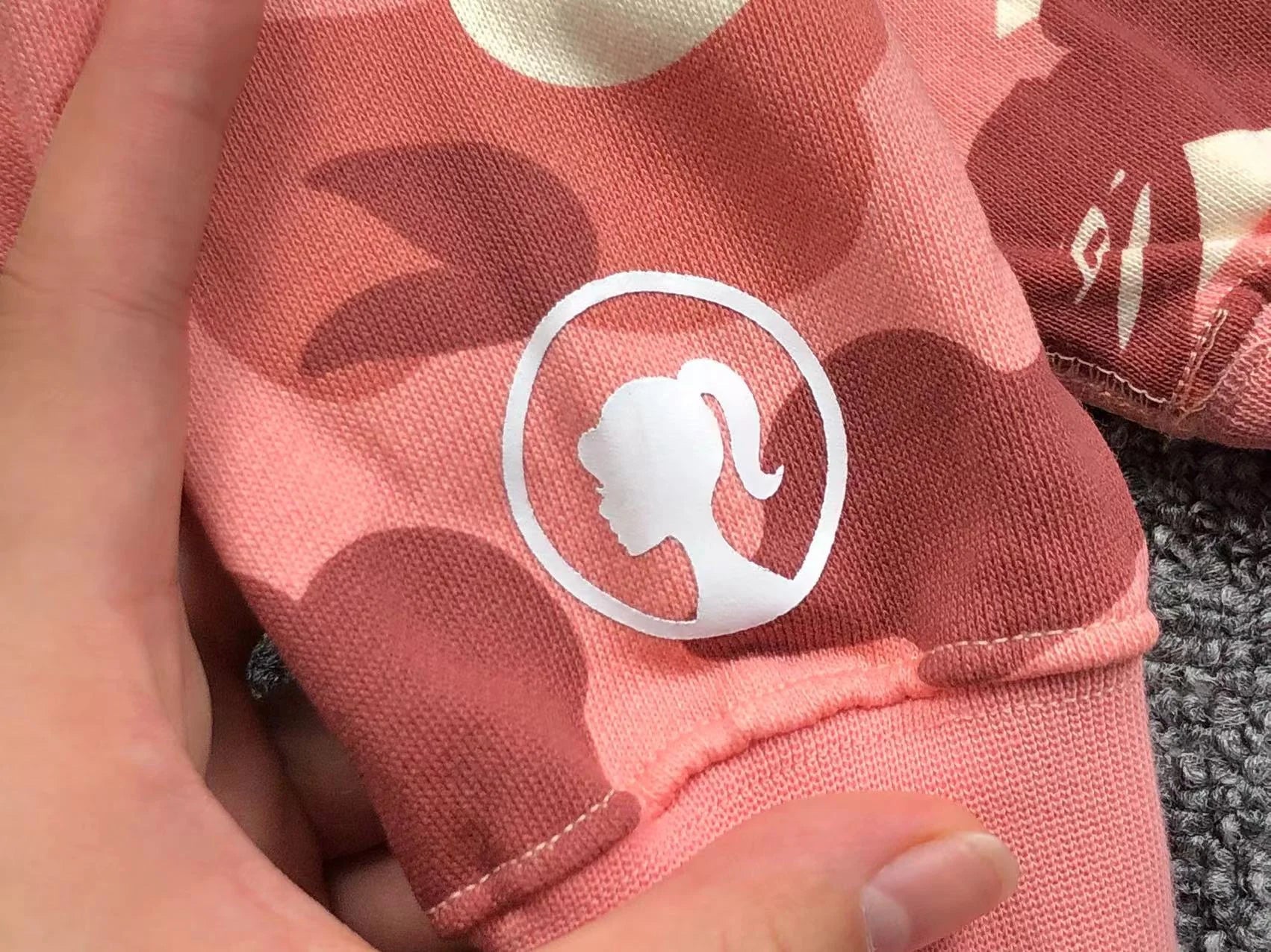 BAPE X BARBIE DOT CAMO SHARK FULL ZIP HOODIE PINK Status Shipping
