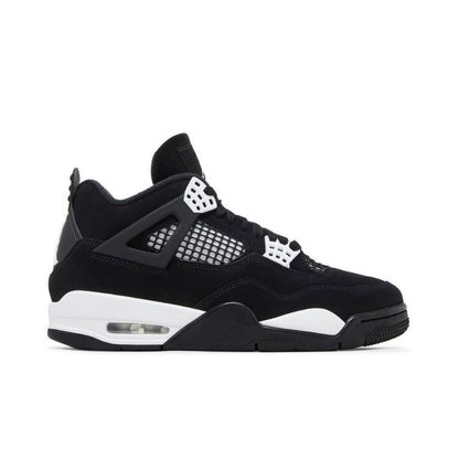 JORDAN 4 RETRO x WHITE THUNDER Versili