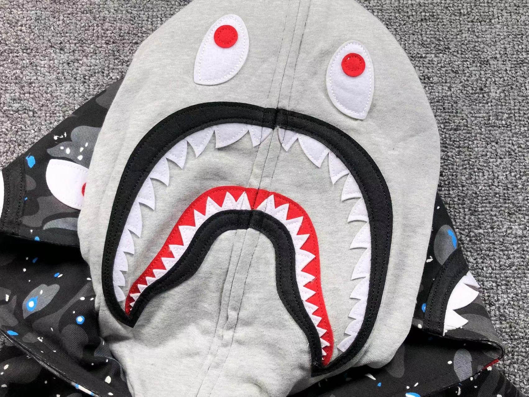 BAPE SPACE CAMO DOUBLE SHARK FULL ZIP HOODIE BLACK Status Shipping