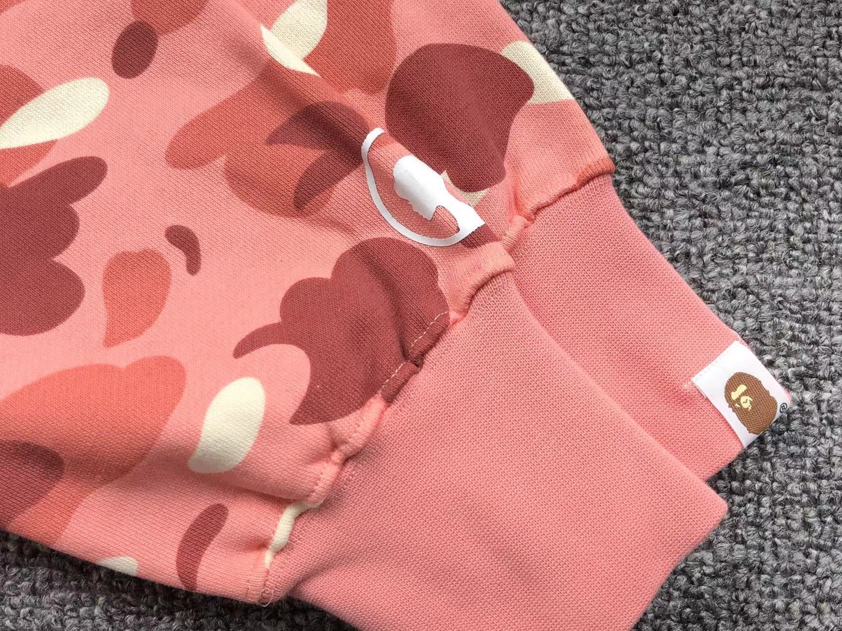 BAPE X BARBIE DOT CAMO SHARK FULL ZIP HOODIE PINK Status Shipping