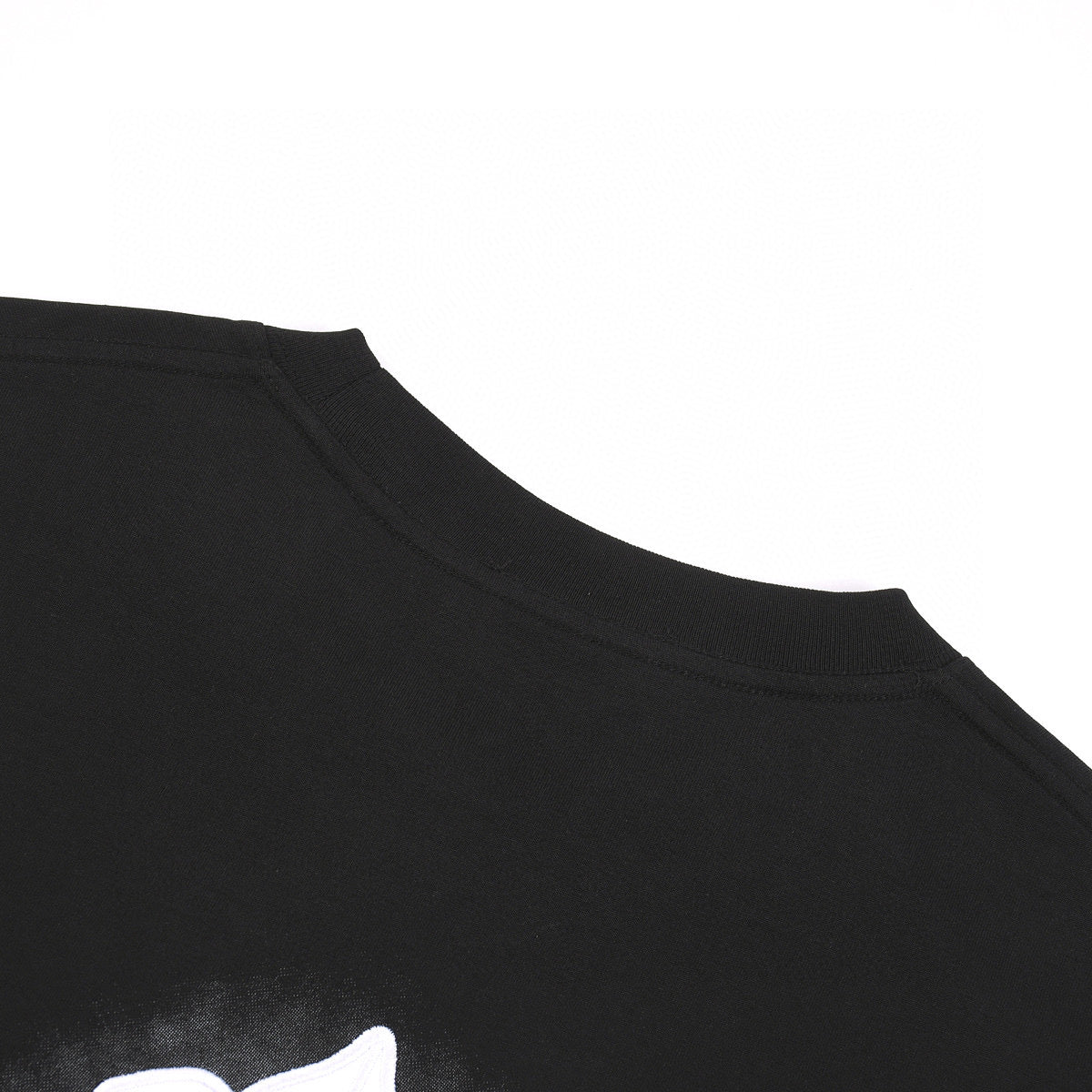 CHROME HEARTS WHITE CROSS T-SHIRT BLACK Status Shipping