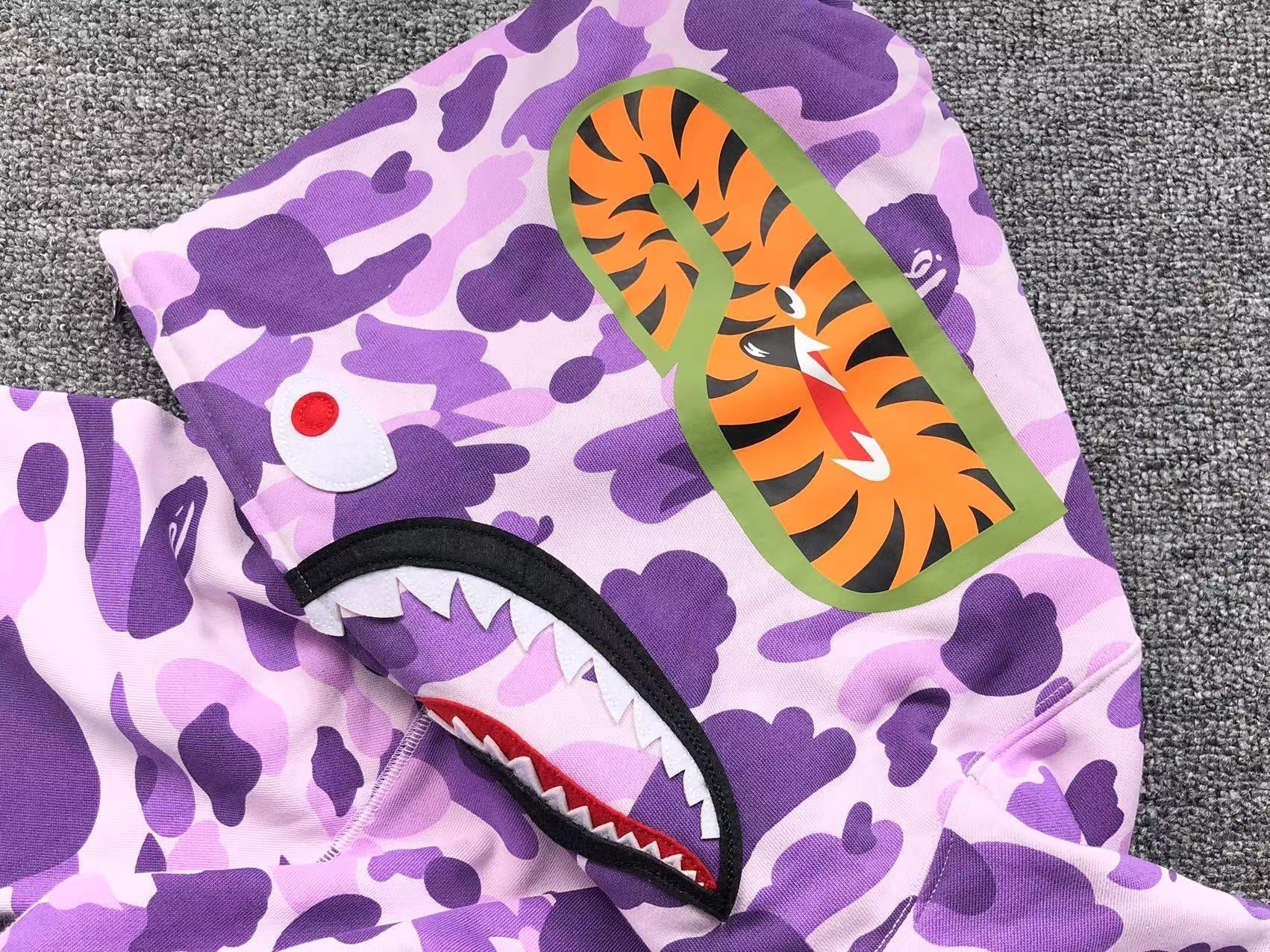 BAPE COLOR CAMO FULL ZIP HOODIE PURPLE Status Shipping