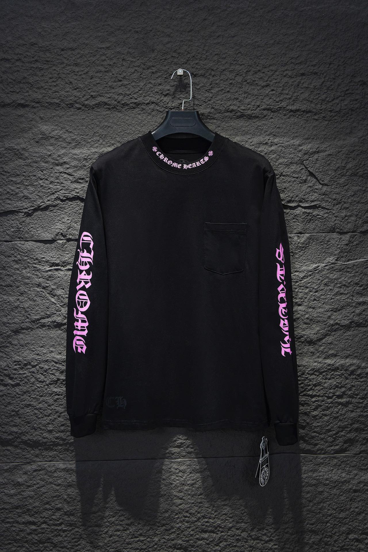 CHROME HEARTS PURPLE COLLAR LONGSLEEVE BLACK Status Shipping