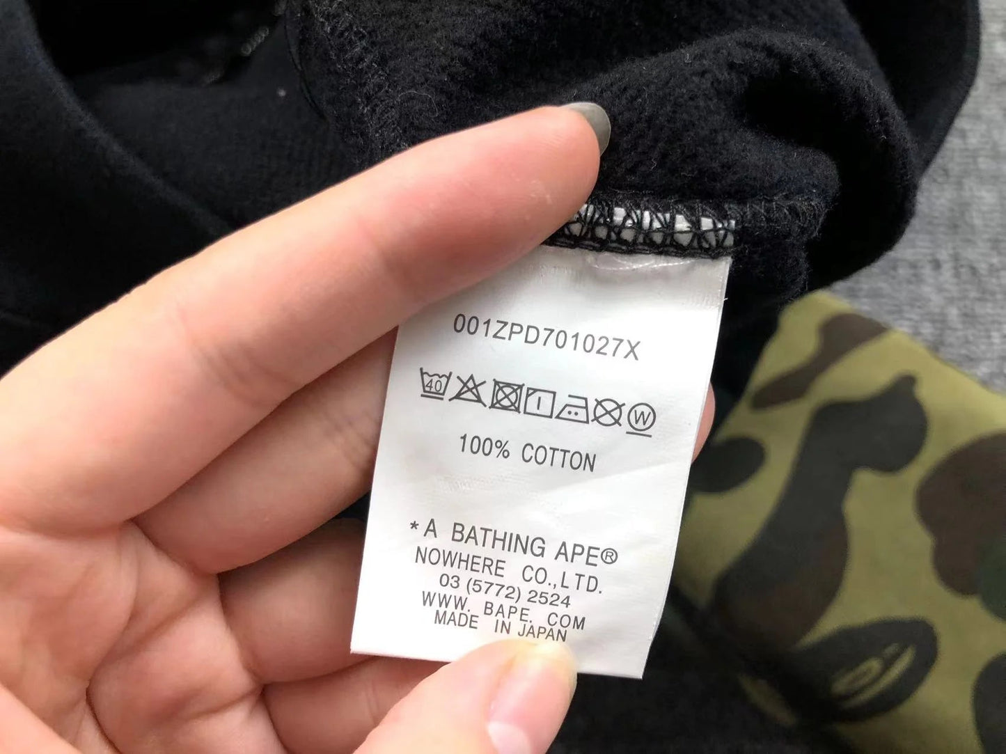 BAPE GREEN CAMO FULL ZIP HOODIE BLACK Status Shipping