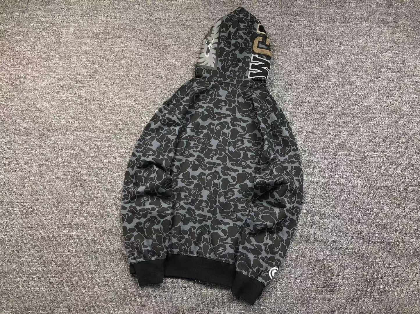 BAPE X DOVER STREET MARKET SPECIAL CAMO SHARK FULL ZIP HOODIE BLACK Status Shipping