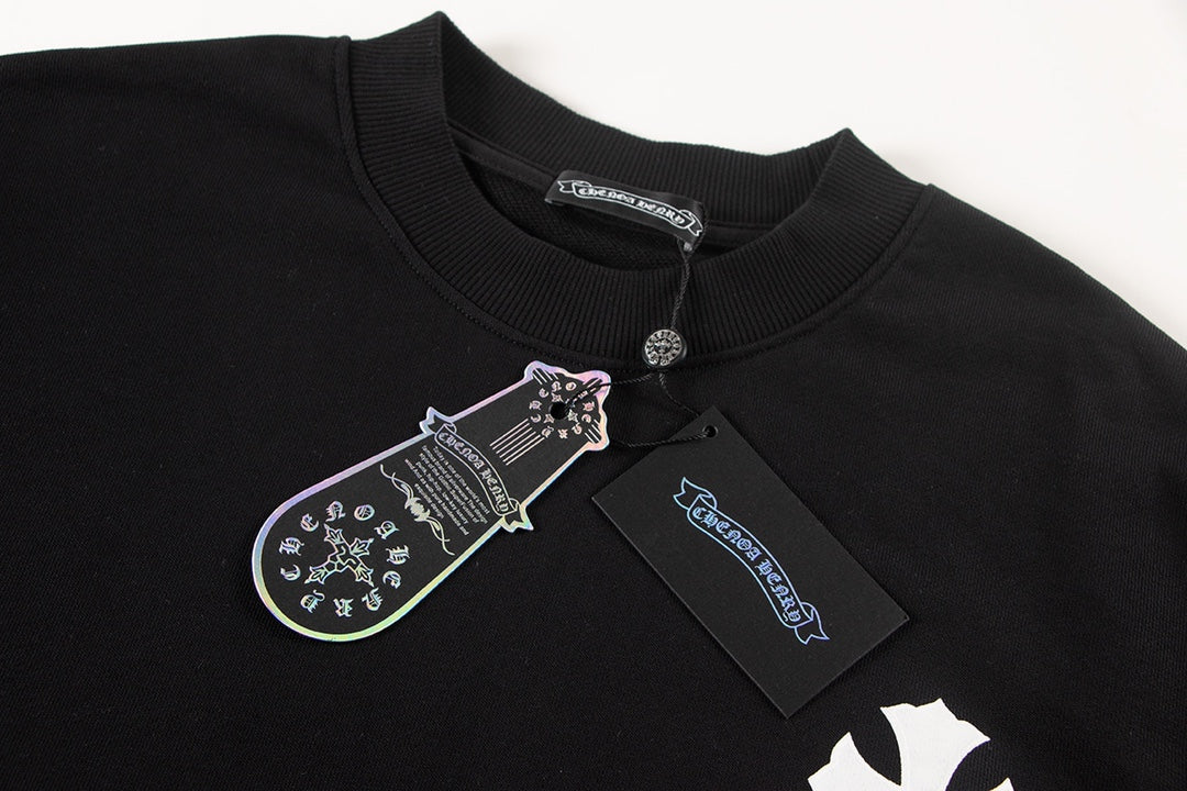 CHROME HEARTS COLORED CROSS HORSE SHOE LOGO SWEATSHIRT BLACK Status Shipping