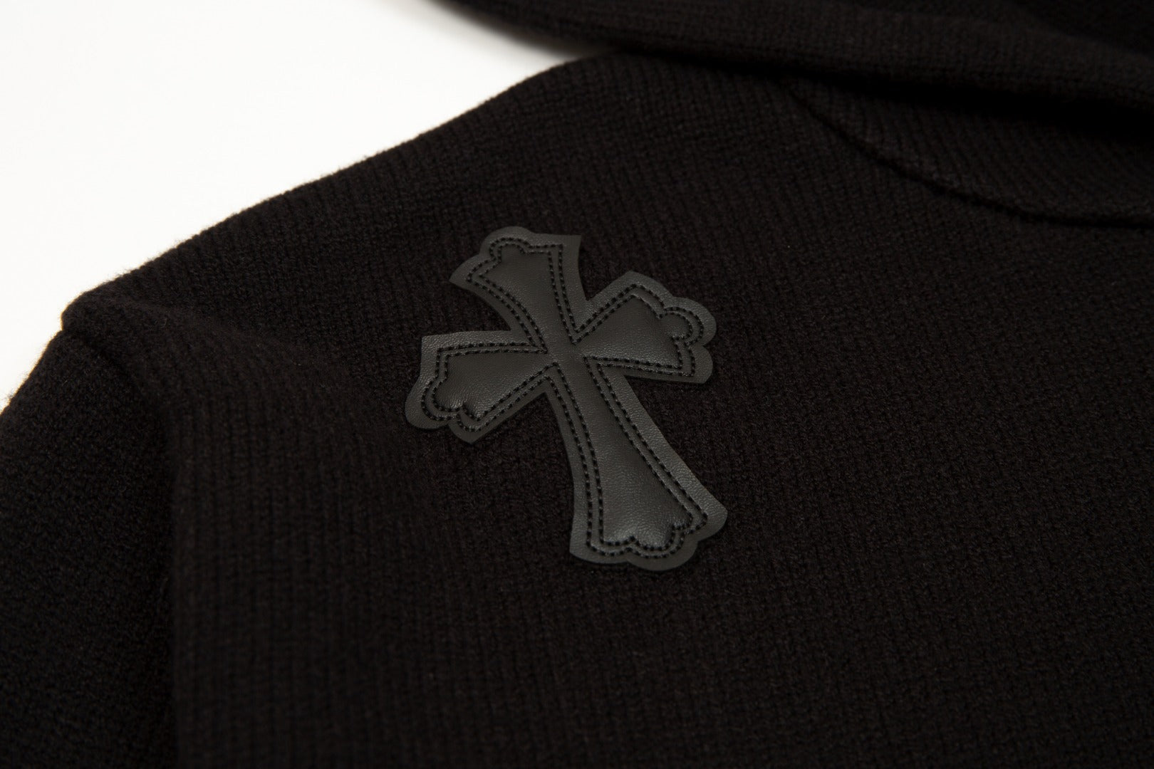 CHROME HEARTS BLACK CROSS PATCH HOODIE BLACK Status Shipping