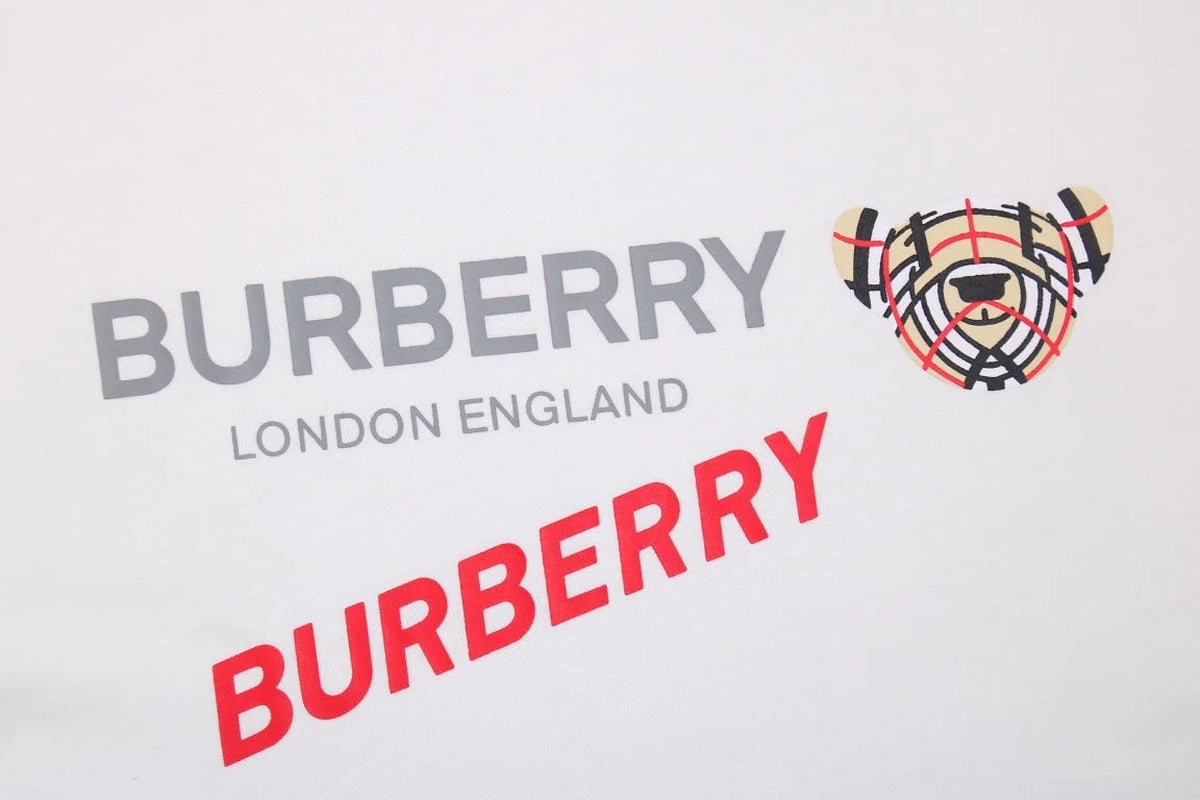 Burberry London England T-Shirt - White Status Shipping