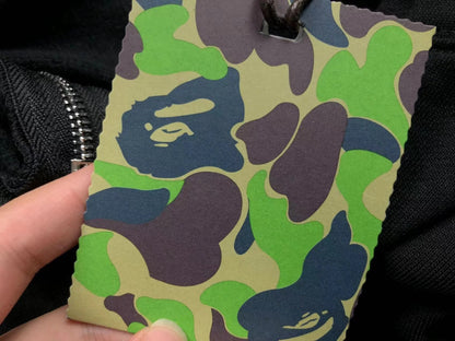 BAPE SHARK FULL ZIP HOODIE BLACK Status Shipping