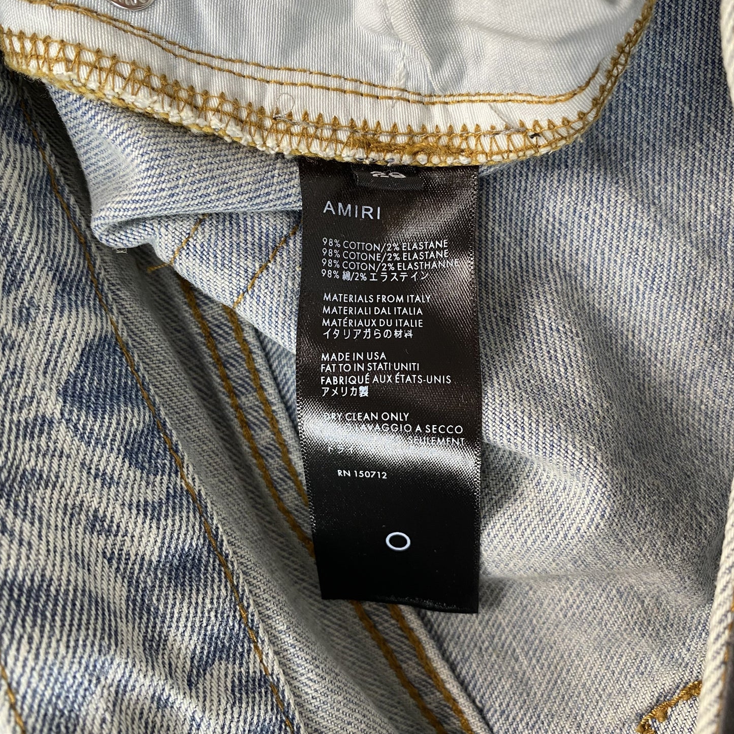 AMIRI QUAD JEANS BLUE Status Shipping