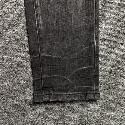 AMIRI SLASH SLIM JEANS Status Shipping