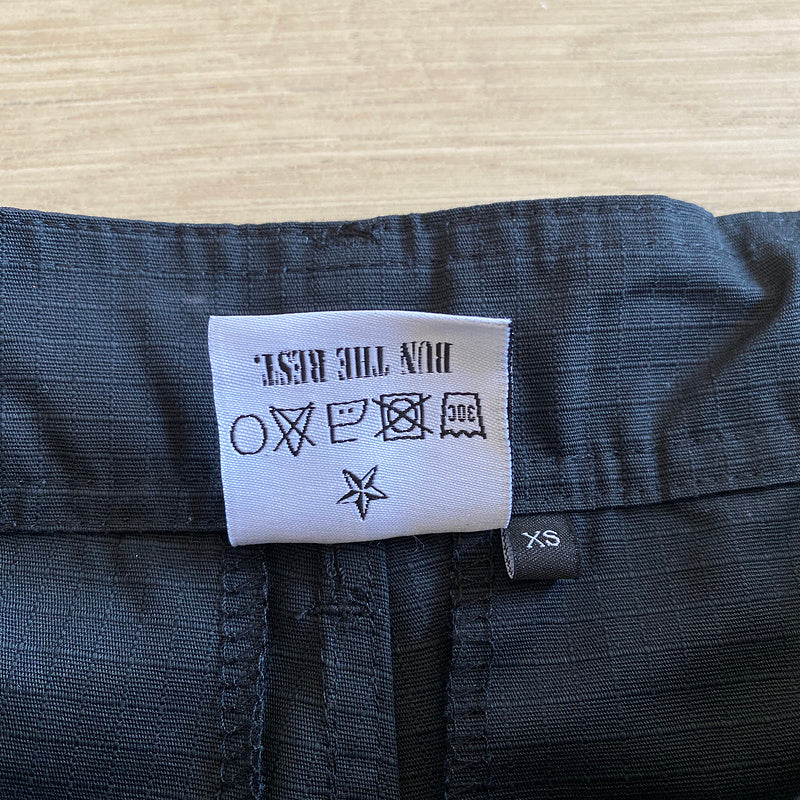 CORTEIZ ALCATRAZ CARGO PANTS BLACK/WHITE Status Shipping