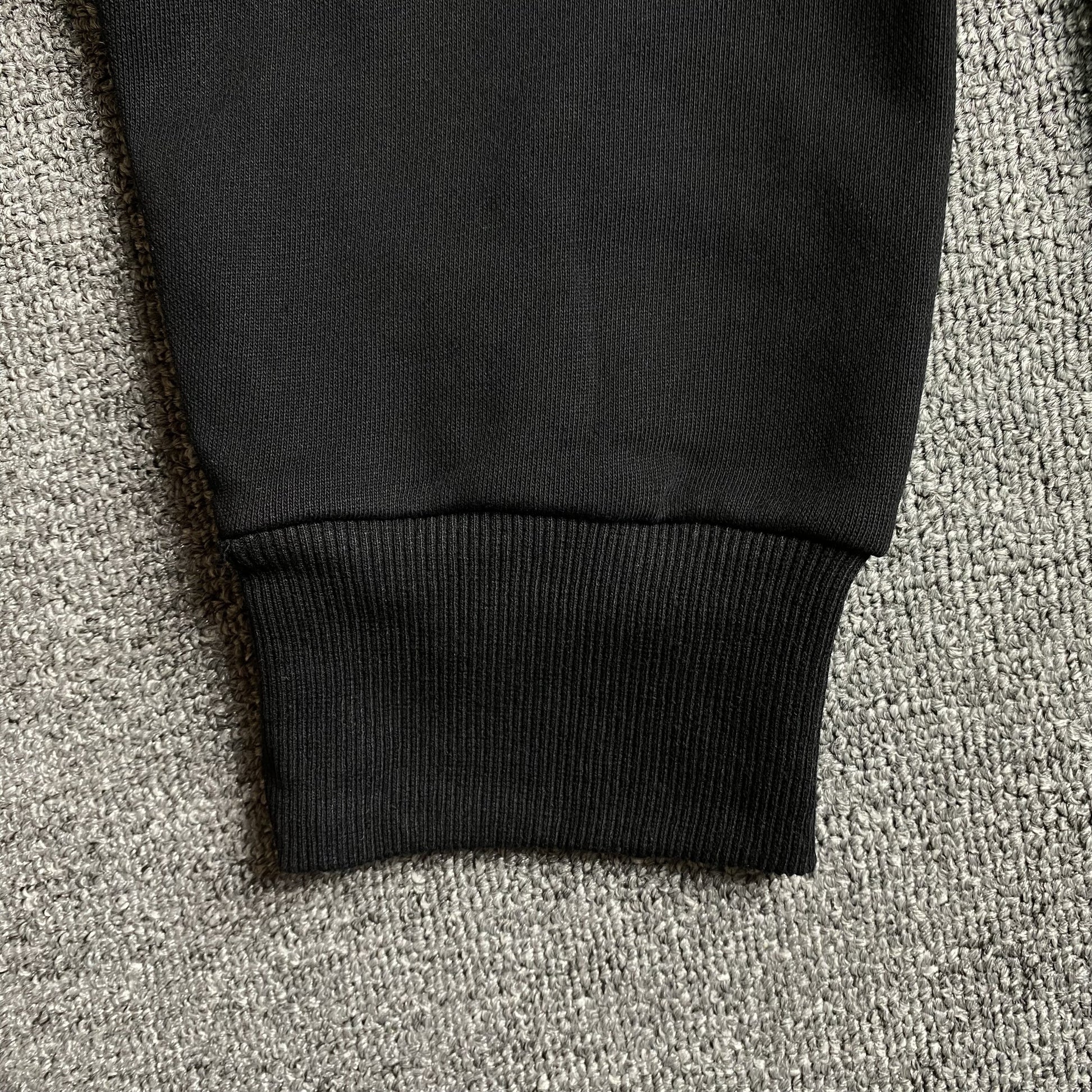 DENIM TEARS COTTON WREATH SHORTS MONOCHROME BLACK Status Shipping