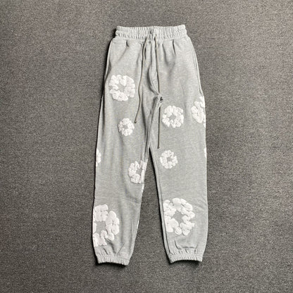 DENIM TEARS COTTON WREATH SWEATPANTS GREY Status Shipping