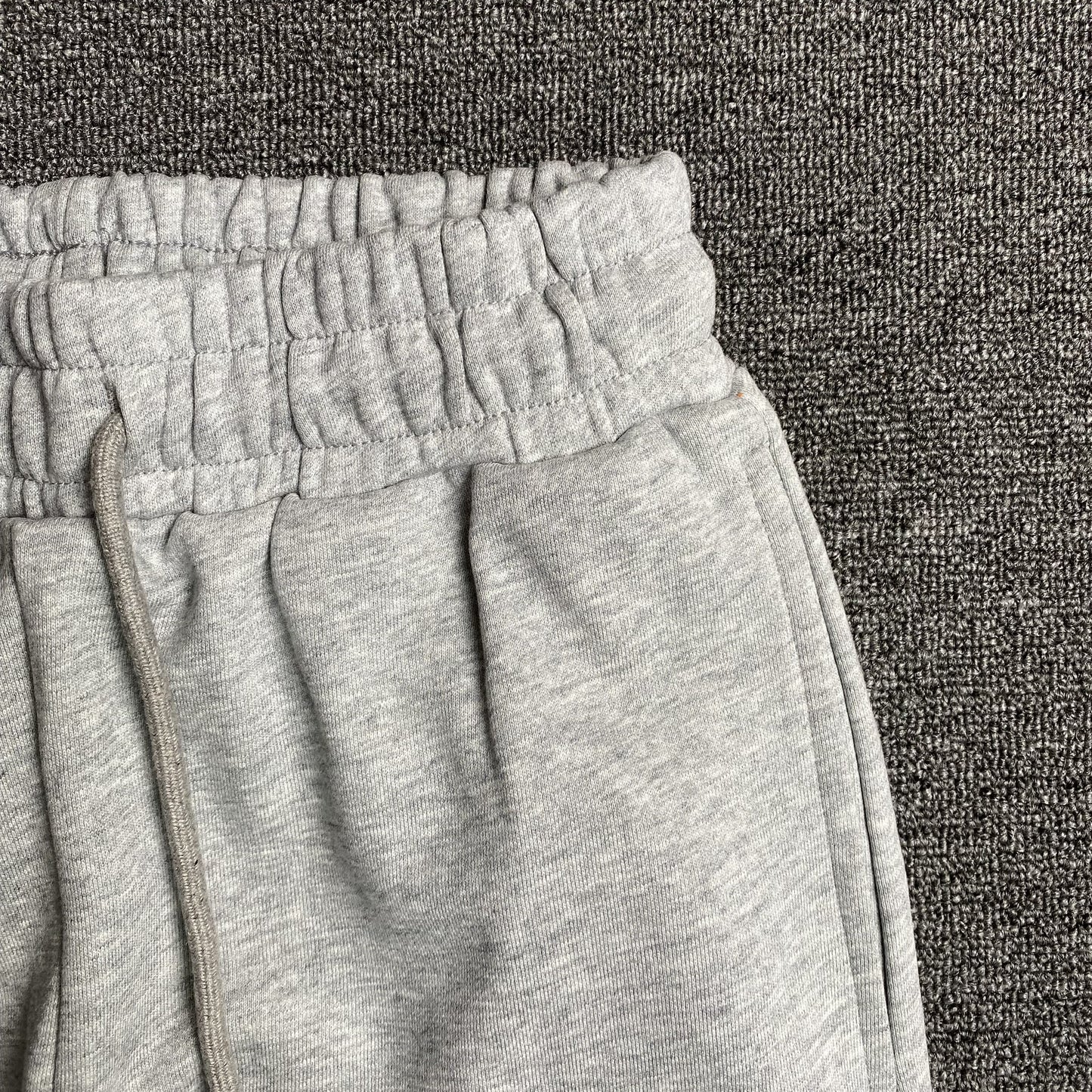 DENIM TEARS COTTON WREATH SWEATPANTS GREY Status Shipping