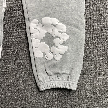 DENIM TEARS COTTON WREATH SWEATPANTS GREY Status Shipping
