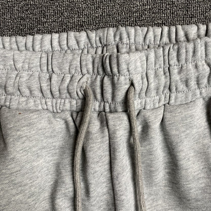DENIM TEARS COTTON WREATH SWEATPANTS GREY Status Shipping