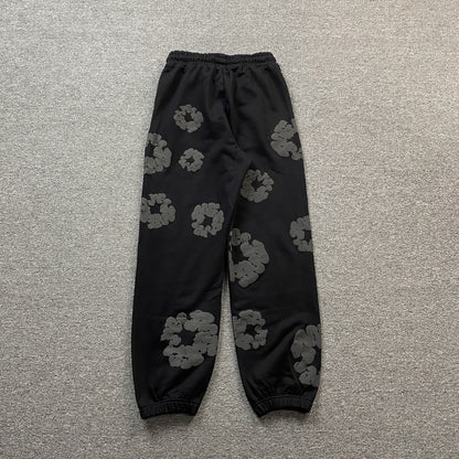 DENIM TEARS COTTON WREATH SWEATPANTS MONOCHROME BLACK Status Shipping