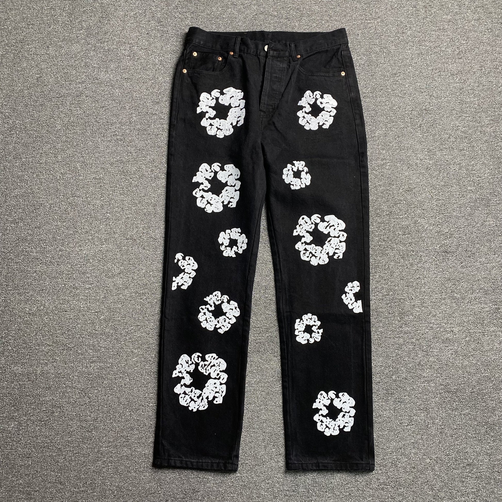 DENIM TEARS x LEVI'S COTTON WREATH JEANS BLACK Status Shipping