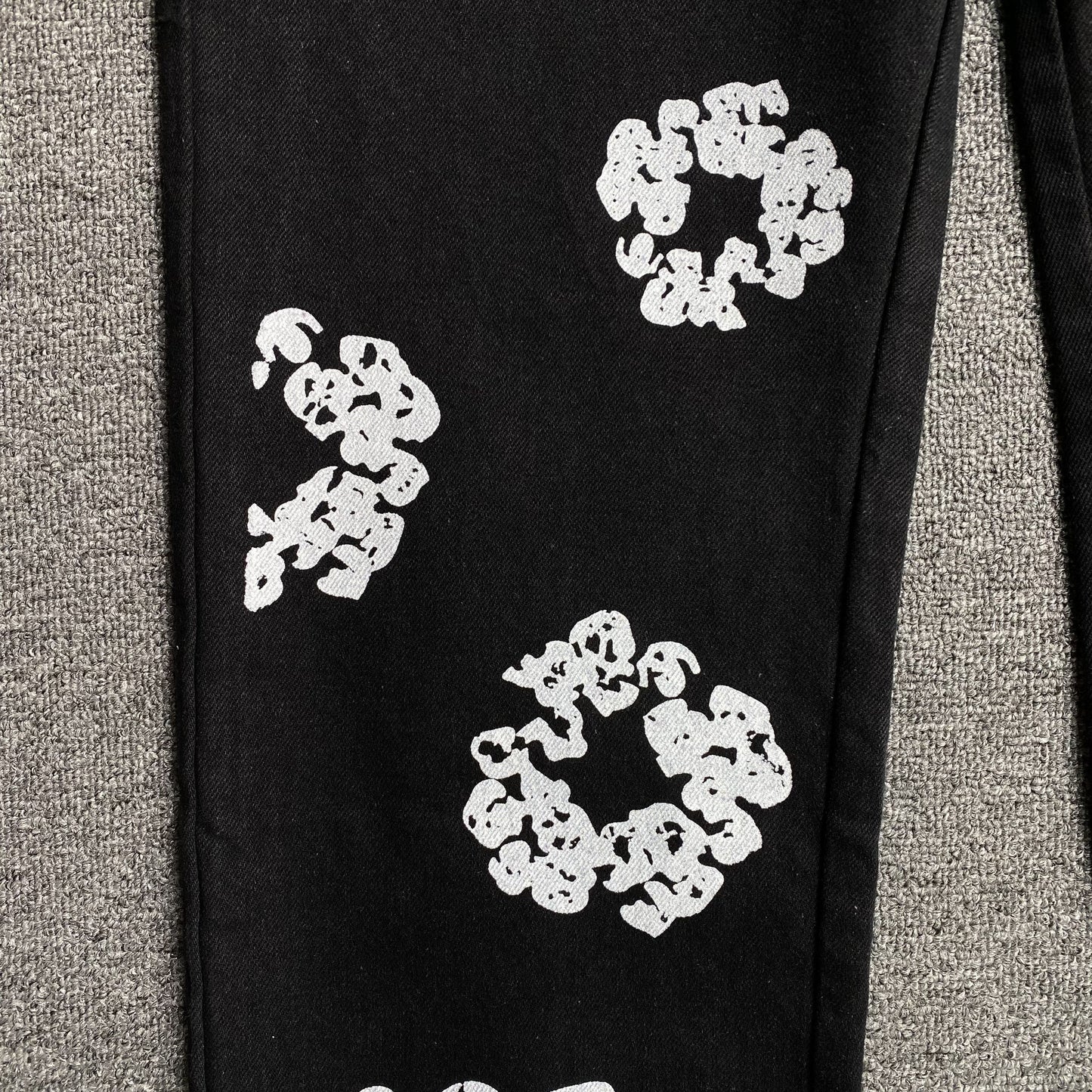 DENIM TEARS x LEVI'S COTTON WREATH JEANS BLACK Status Shipping