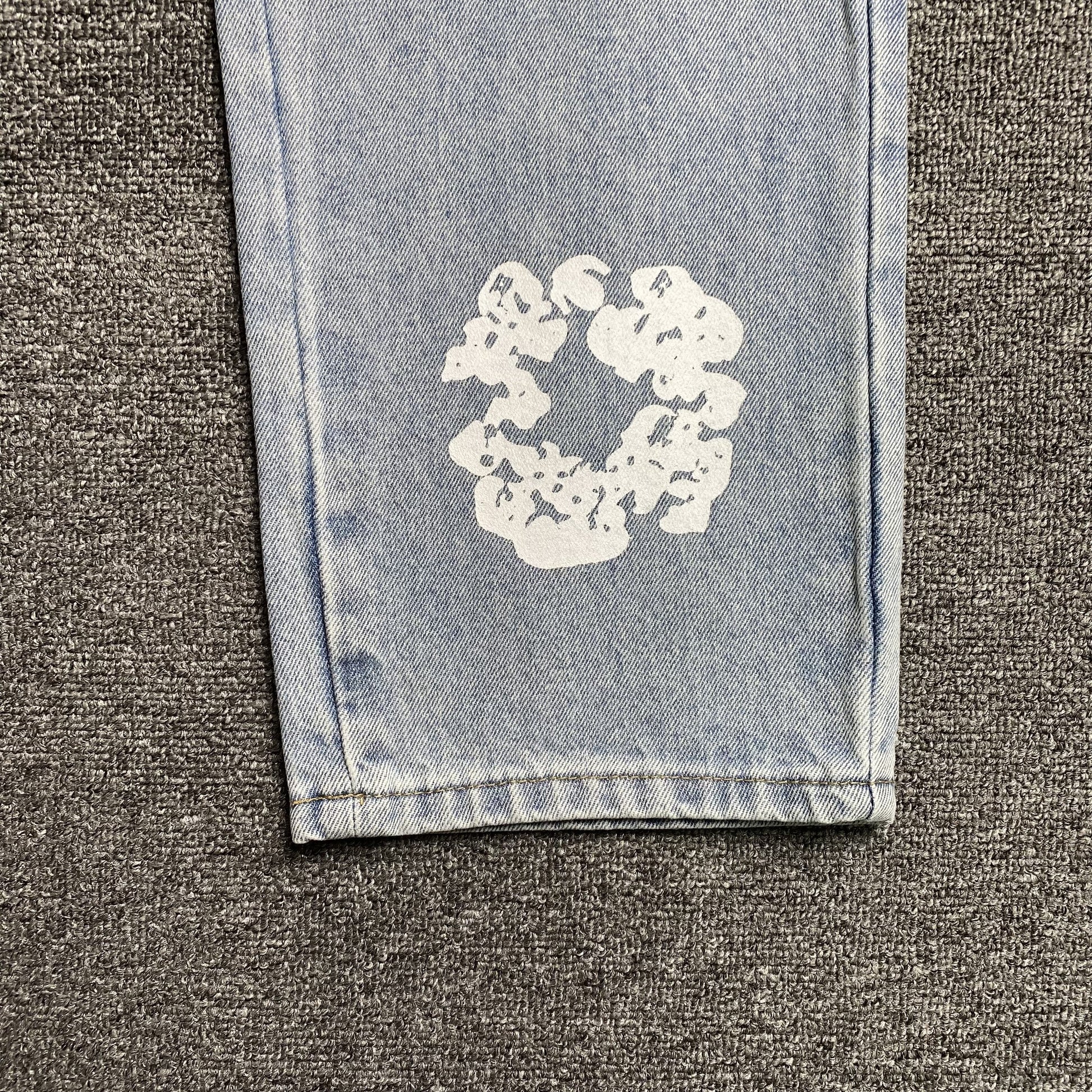 DENIM TEARS x LEVI'S COTTON WREATH JEANS LIGHT WASH Status Shipping