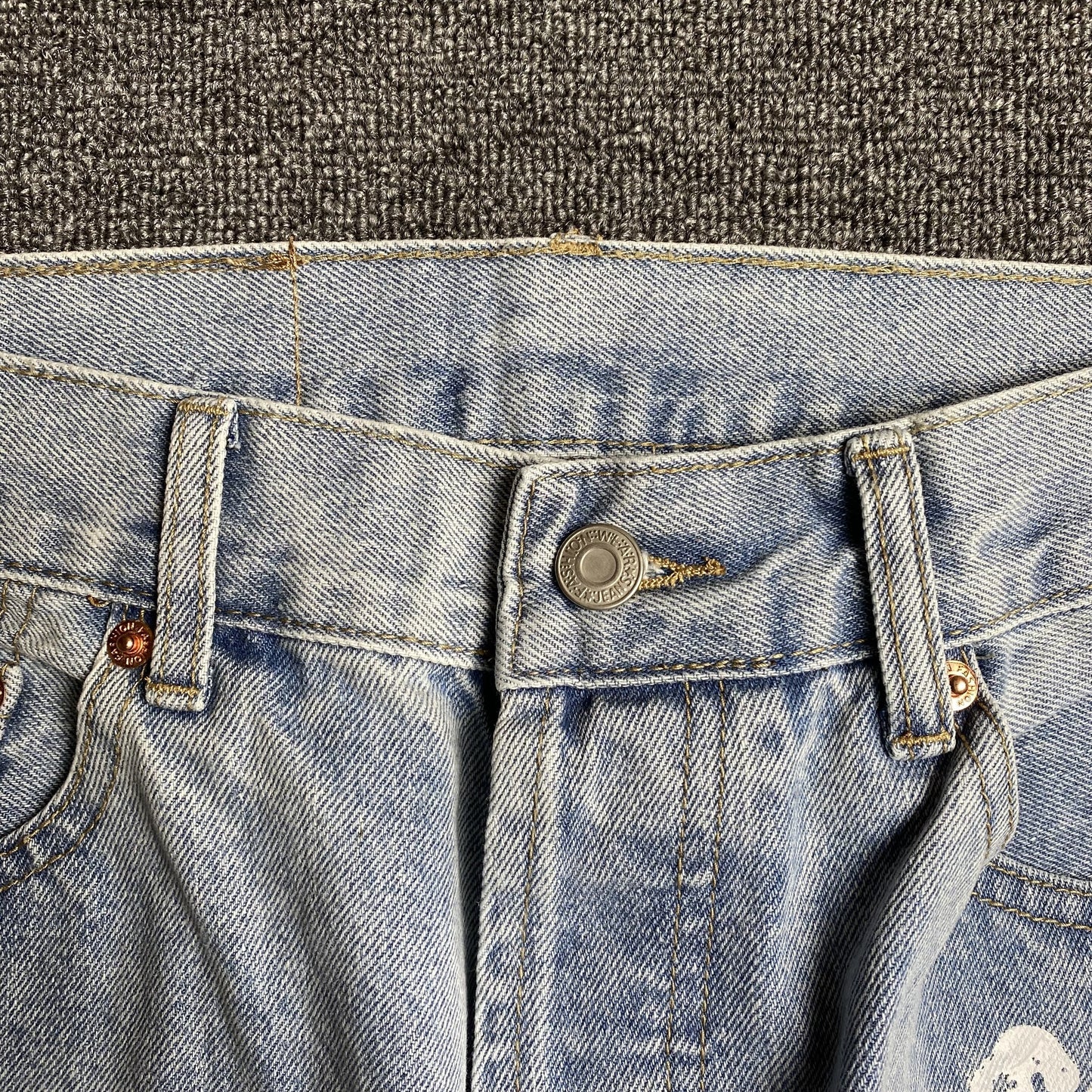 DENIM TEARS x LEVI'S COTTON WREATH JEANS LIGHT WASH Status Shipping
