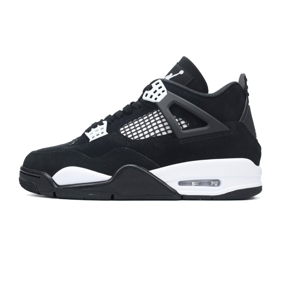 JORDAN 4 RETRO x WHITE THUNDER Versili