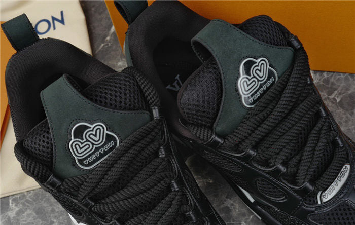LOUIS VUITTON LV SKATE SNEAKER BLACK WHITE Versili
