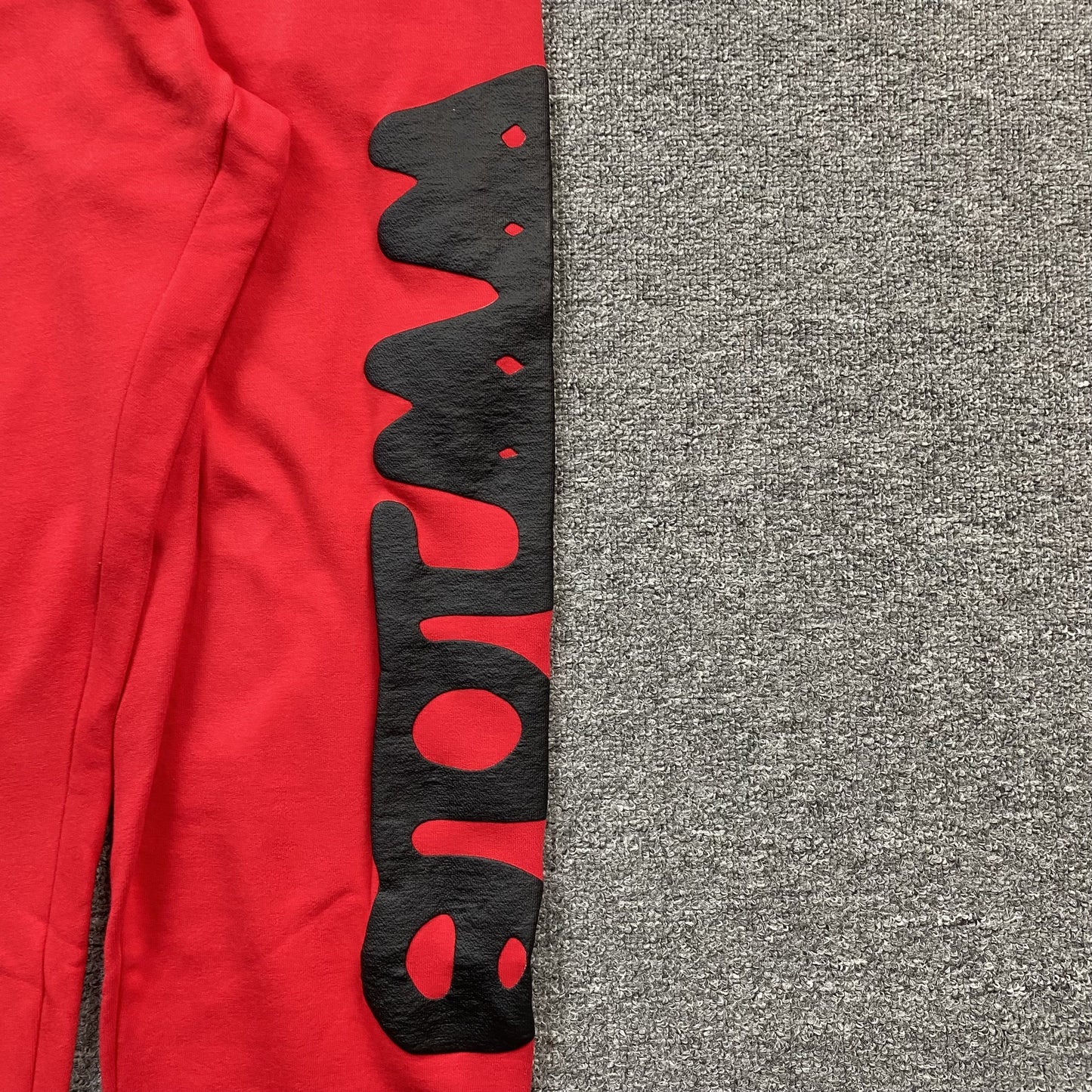 SP5DER BELUGA SWEATPANTS RED Status Shipping