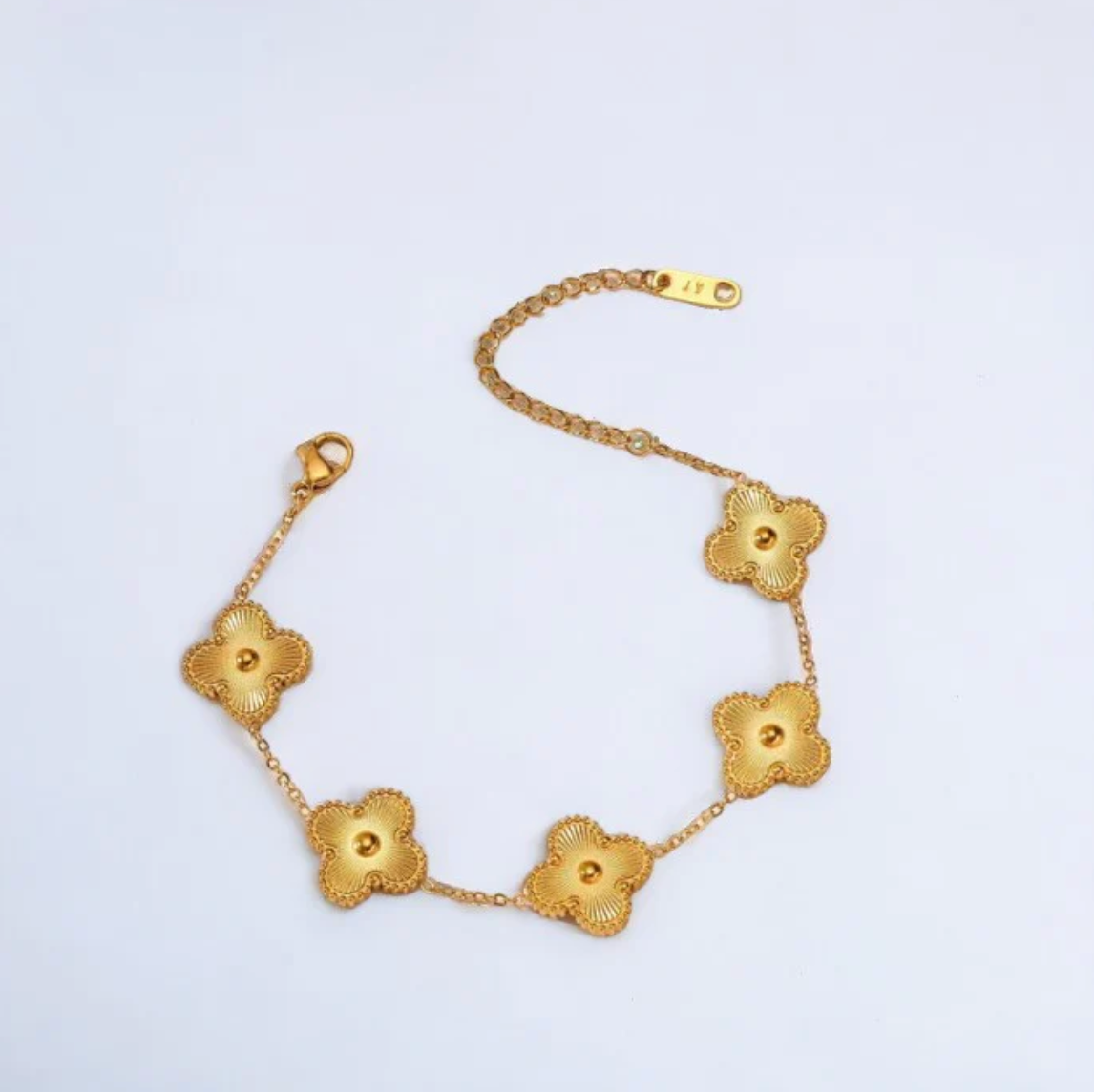 CloverGlow™ Gold-Plated Bracelet Luxesphere