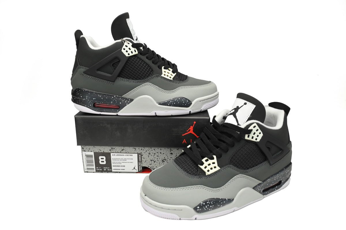 Jordan 4 Retro “Fear Pack” Versili