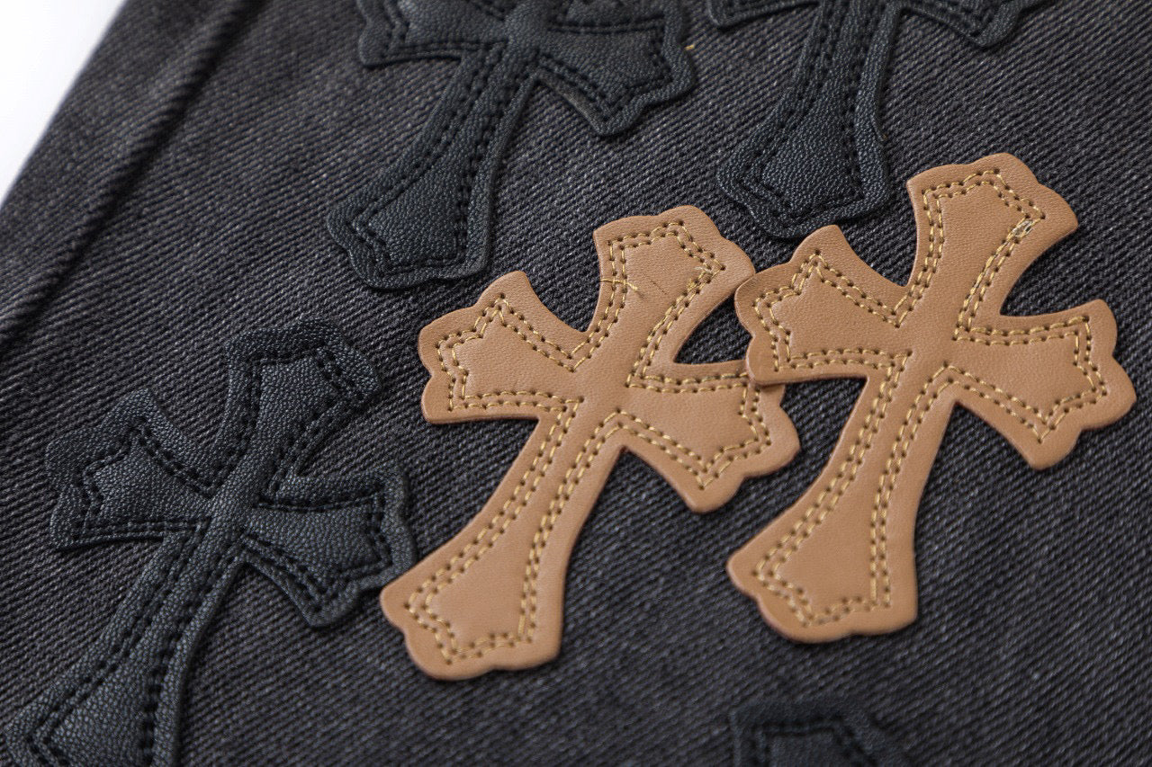 CHROME HEARTS BROWN CROSS PATCH JEANS BLACK Status Shipping