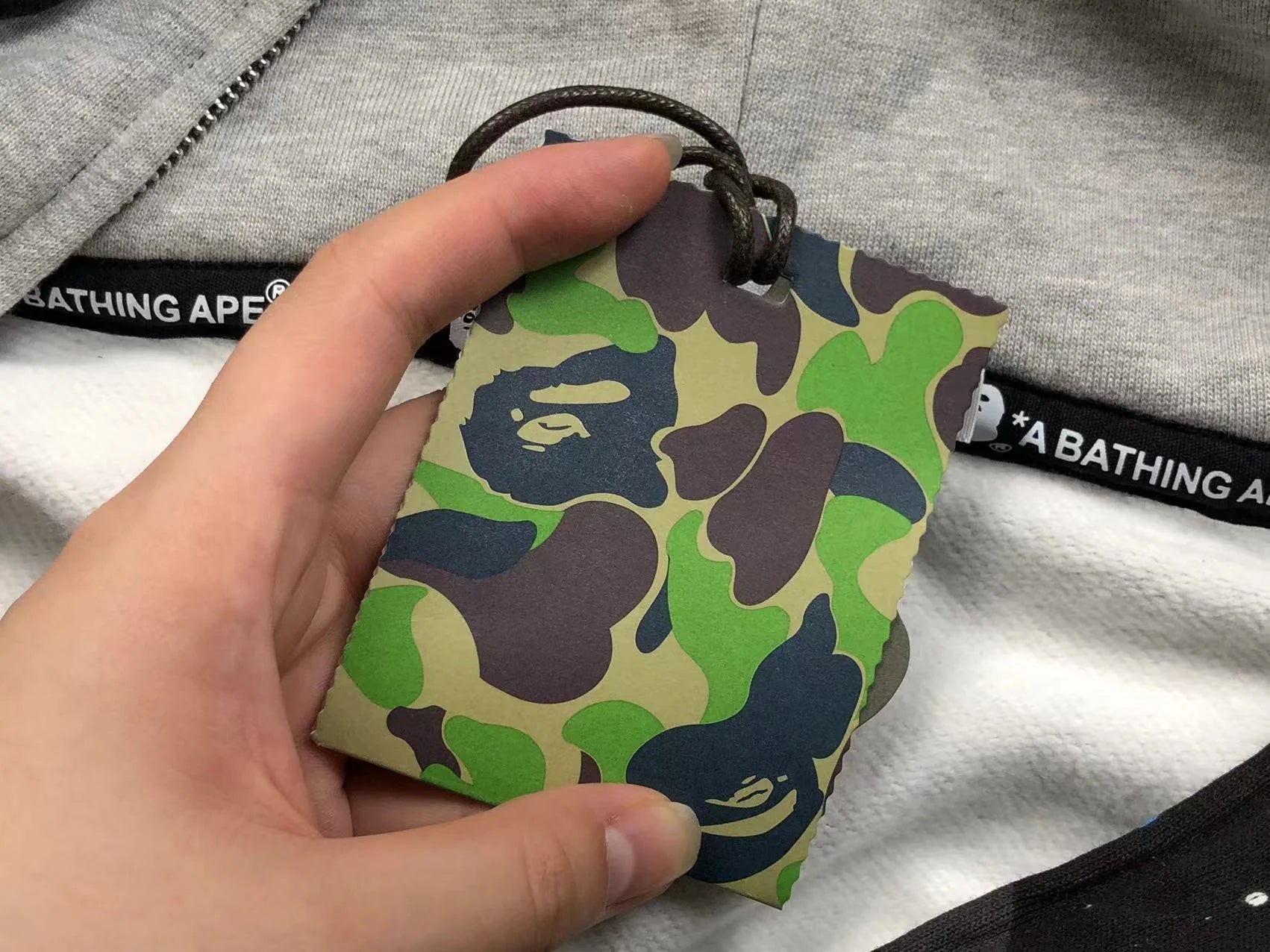 BAPE SPACE CAMO DOUBLE SHARK FULL ZIP HOODIE BLACK Status Shipping