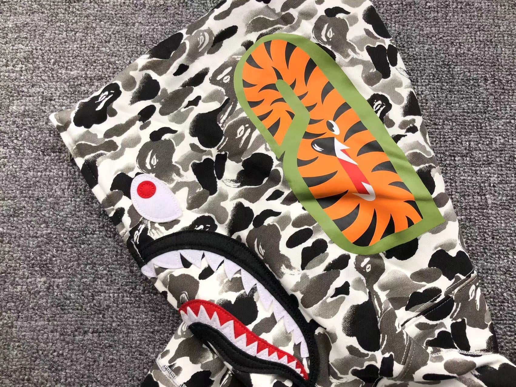 BAPE ABC CAMO SHARK FULL ZIP HOODIE GREY Status Shipping