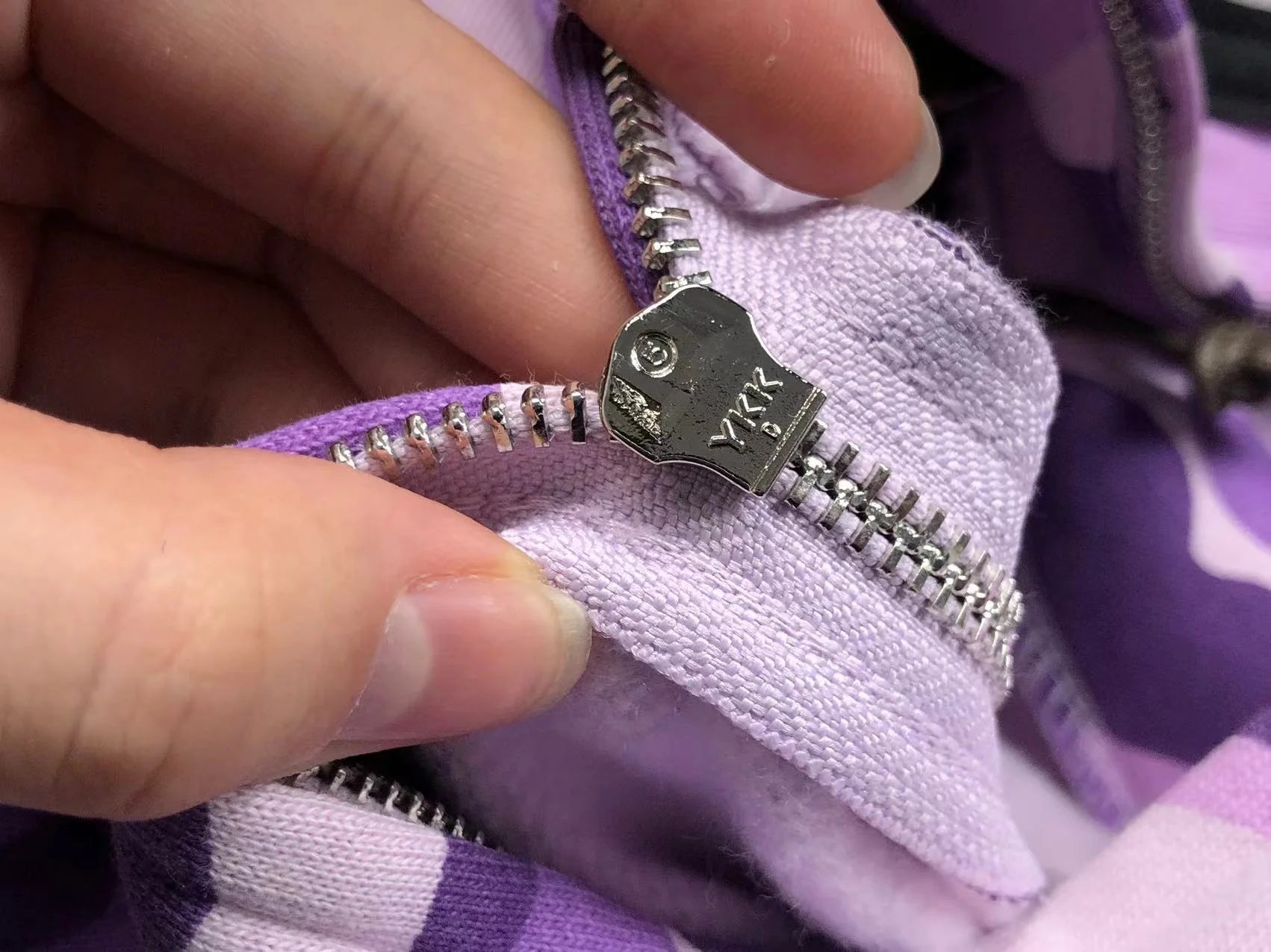 BAPE COLOR CAMO FULL ZIP HOODIE PURPLE Status Shipping