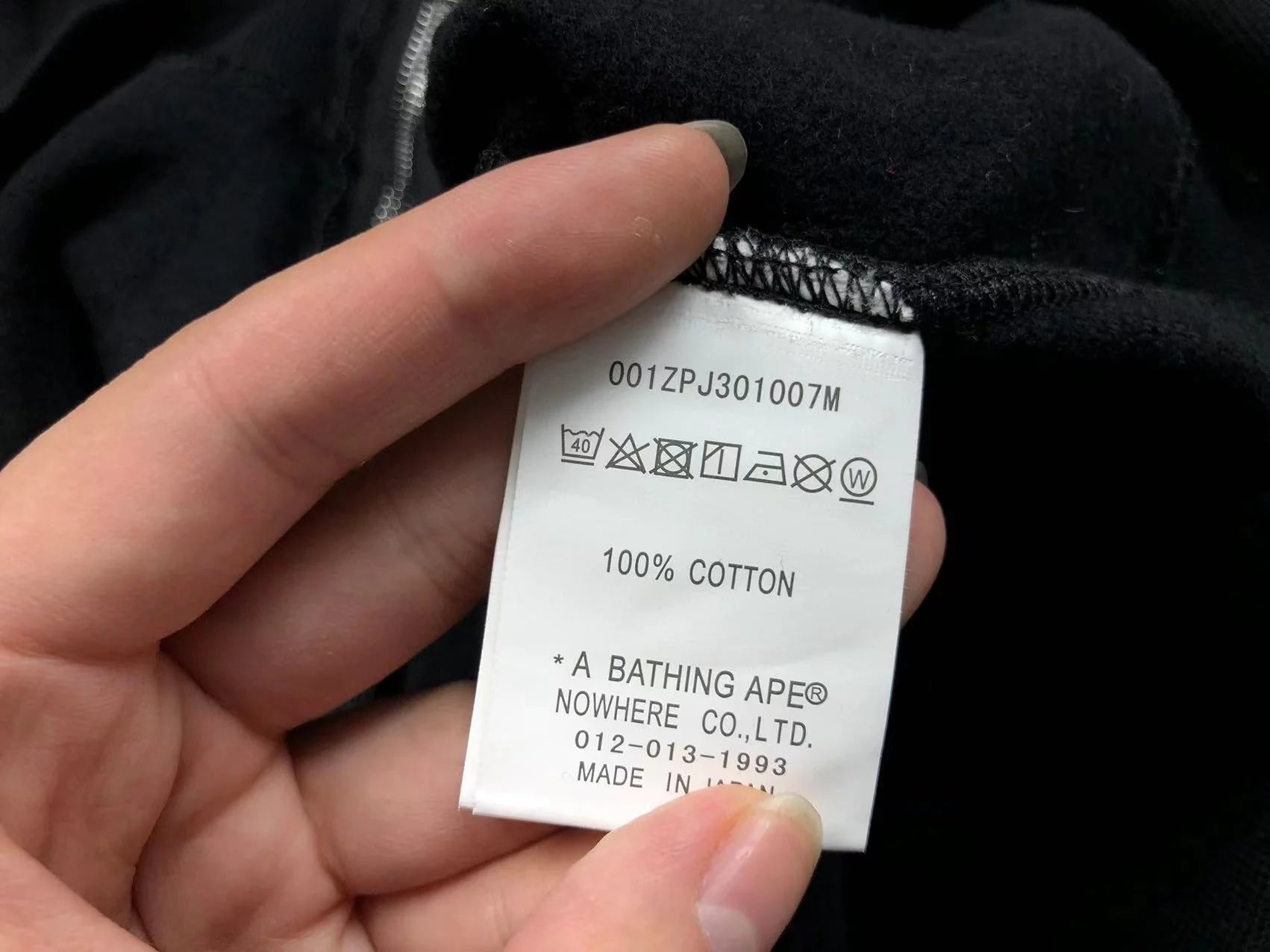 BAPE SHARK FULL ZIP HOODIE BLACK Status Shipping