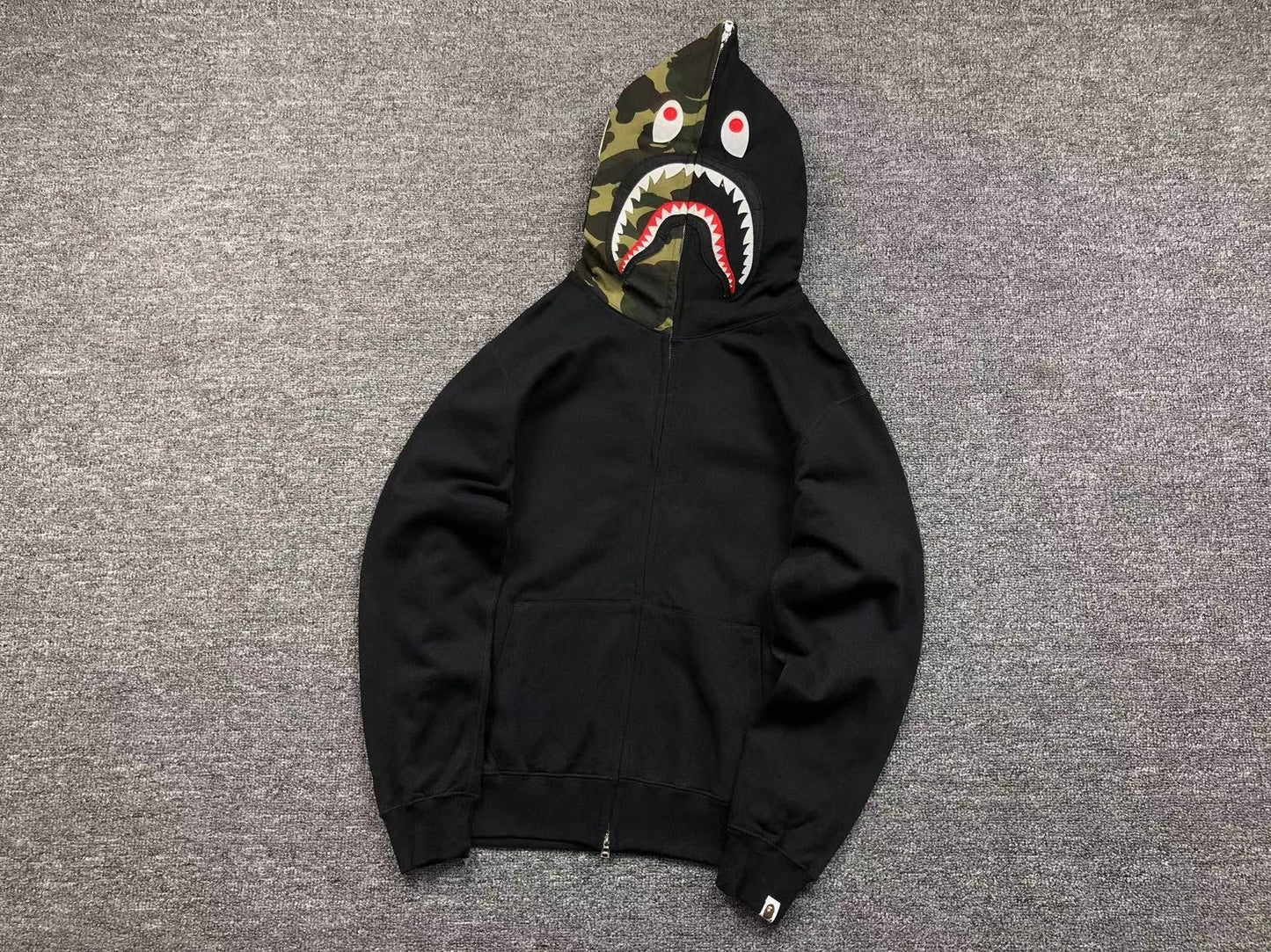 BAPE SHARK FULL ZIP HOODIE BLACK Status Shipping
