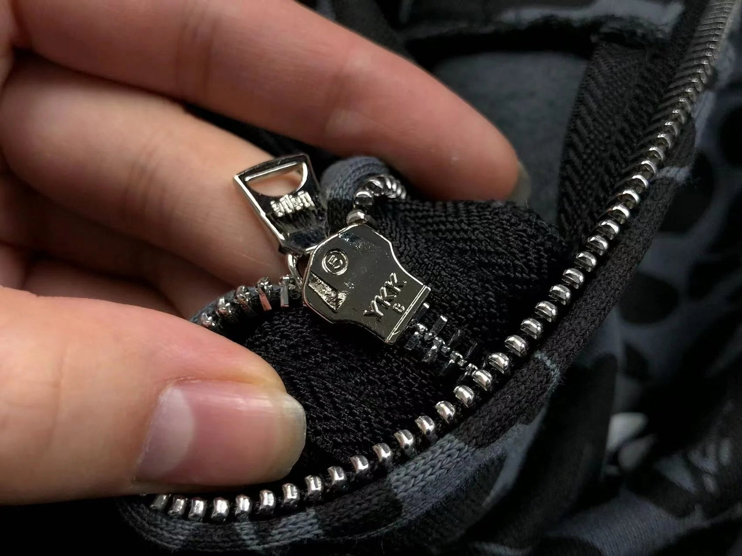 BAPE X DOVER STREET MARKET SPECIAL CAMO SHARK FULL ZIP HOODIE BLACK Status Shipping