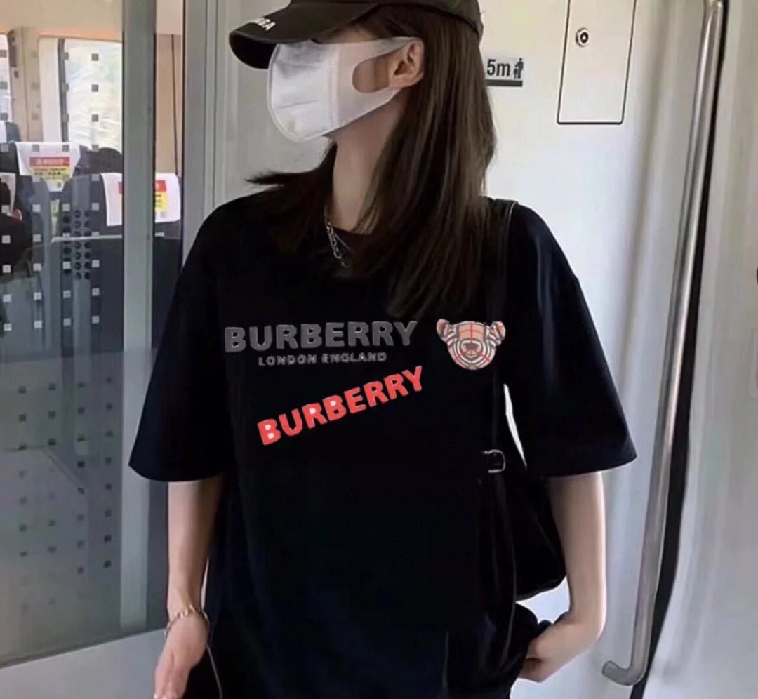 Burberry London England T-Shirt - Black Status Shipping