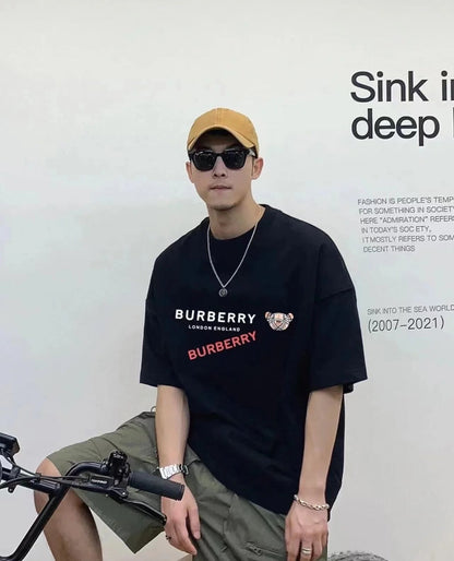 Burberry London England T-Shirt - Black Status Shipping