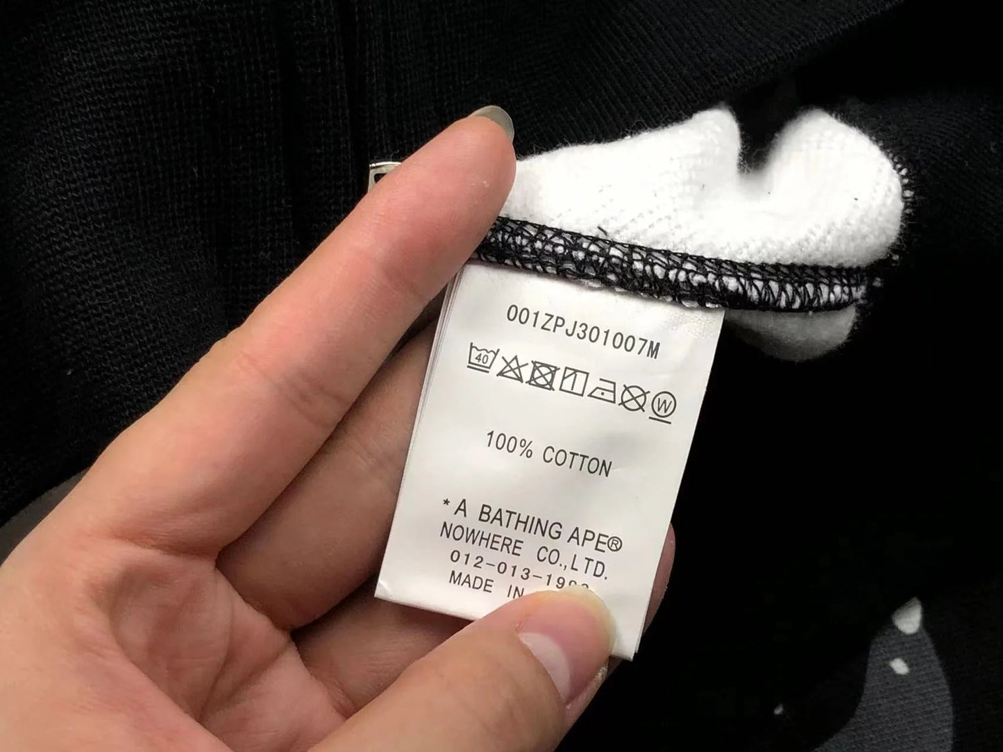 BAPE SPACE CAMO DOUBLE SHARK FULL ZIP HOODIE BLACK Status Shipping