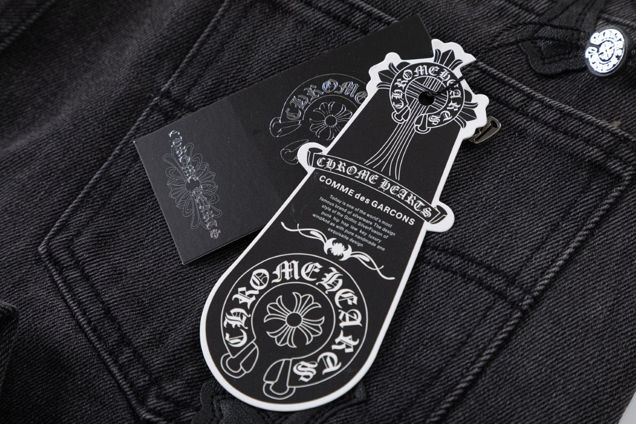 CHROME HEARTS BROWN CROSS PATCH JEANS BLACK Status Shipping